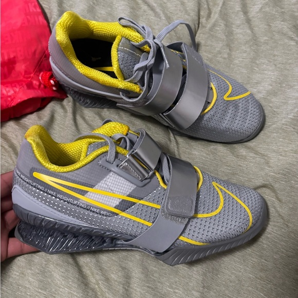 Nike Romaleos 4 Yellow and Gray Trainers - Picture 1 of 5